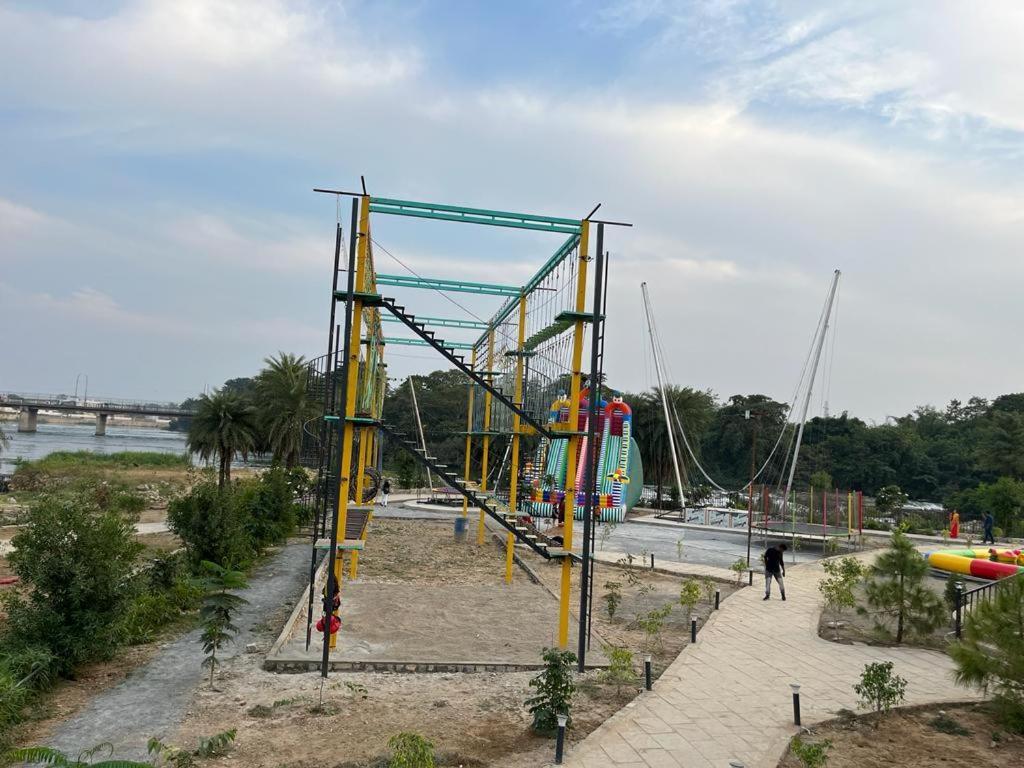 Hotel Eco Park Rewa Buitenkant foto