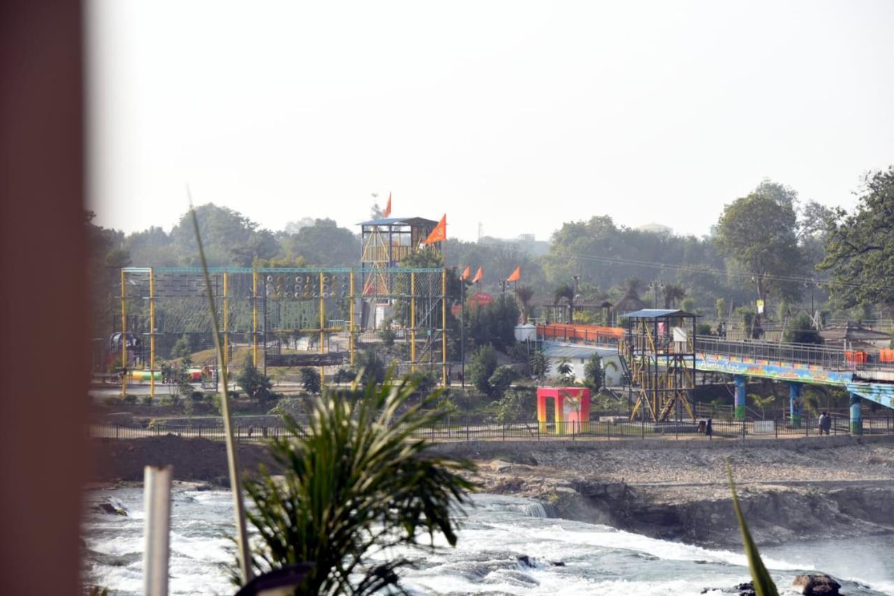 Hotel Eco Park Rewa Buitenkant foto