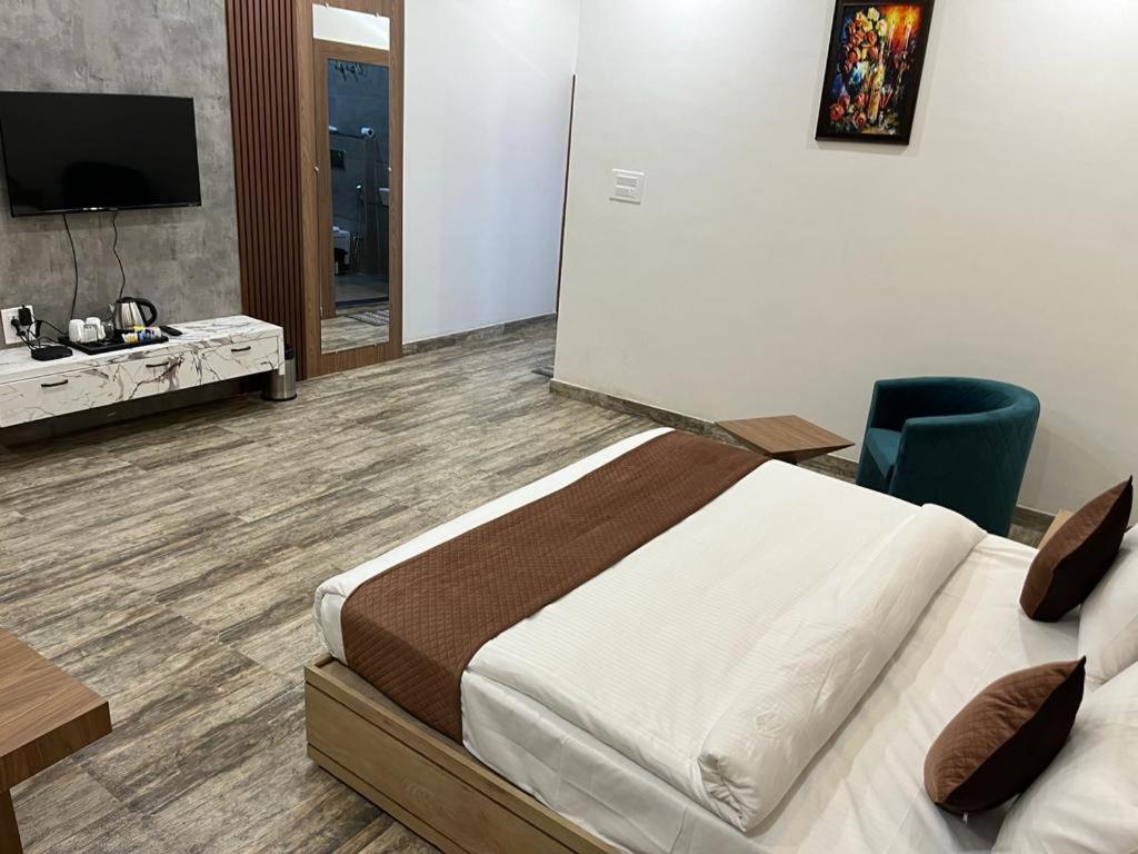 Hotel Eco Park Rewa Buitenkant foto