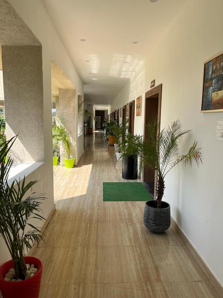 Hotel Eco Park Rewa Buitenkant foto