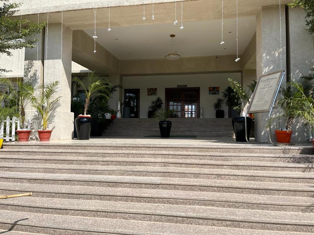 Hotel Eco Park Rewa Buitenkant foto
